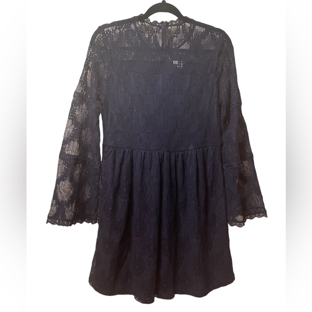 Xhileration woman’s navy blue lace dress, bell sleeve,‎ size medium